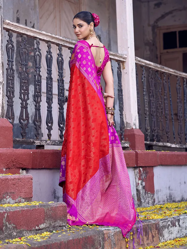 Red_Rani_Pink_Soft_Silk_Saree_For_Women