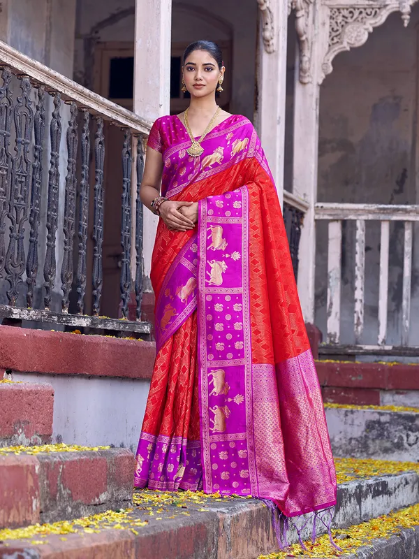 Red_Rani_Pink_Soft_Silk_Saree_For_Women
