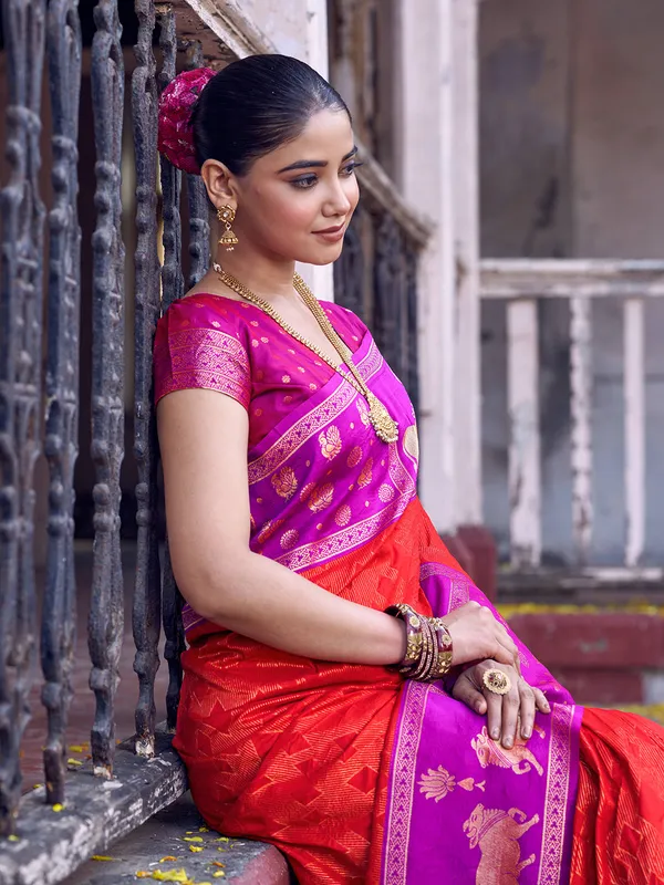 Red_Rani_Pink_Soft_Silk_Saree_For_Women