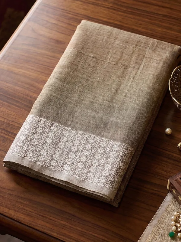 Beige_Linen_Woven_Border_Saree_For_Women