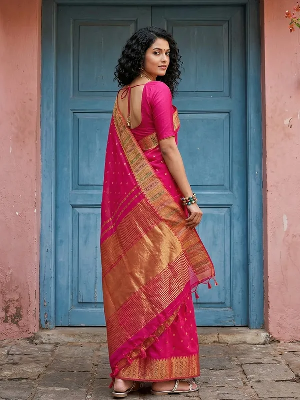 Hot_Rani_Pink_Lichi_Silk_Zari_Woven_Border_Pallu_Saree_For_Women