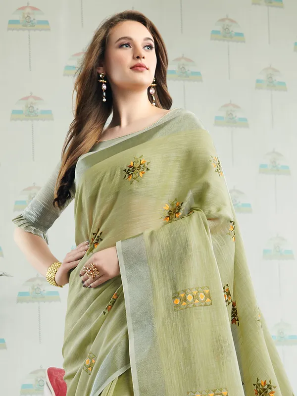 Light_Green_Linen_Floral_Embroidery_Saree_For_Women