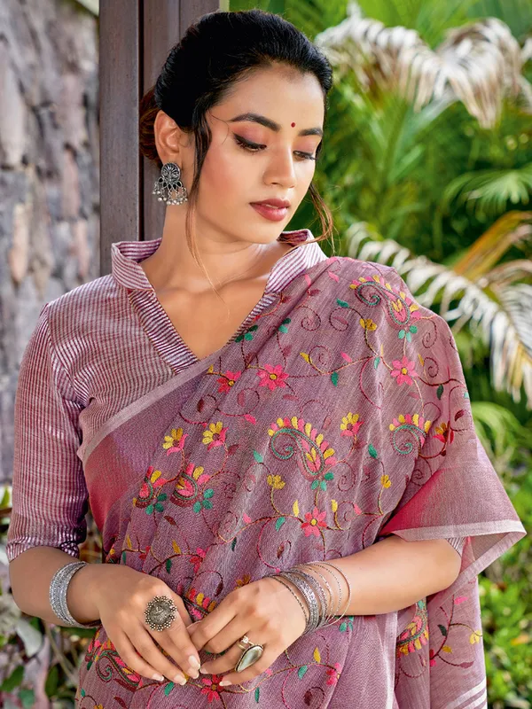 Pink_Linen_Embroidered_Tassel_Pallu_Saree_For_Women
