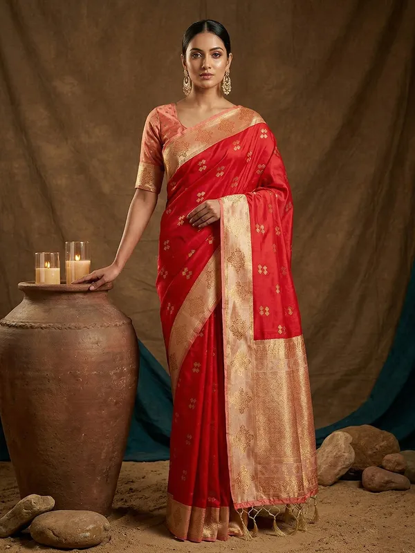 Red_Banarasi_Soft_Silk_Woven_Saree_For_Women