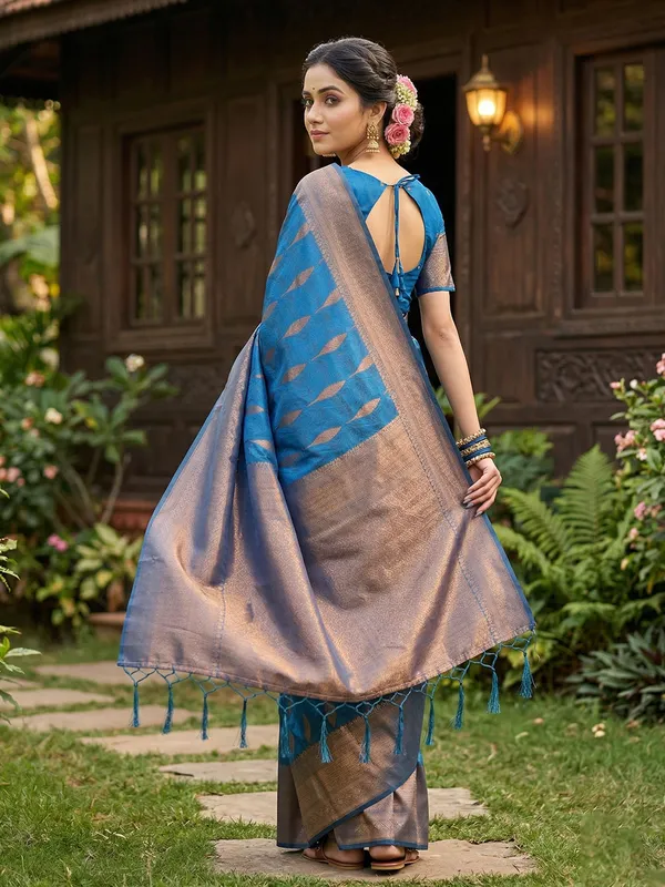 Multicolor_Banarasi_Silk_Zari_Woven_Saree_For_Women