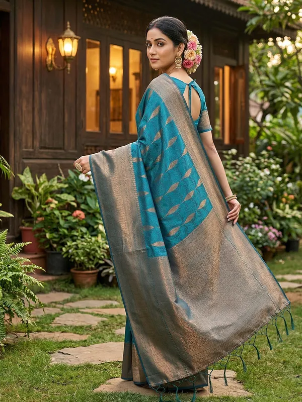 Multicolor_Banarasi_Silk_Zari_Woven_Saree_For_Women