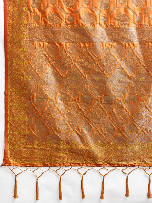 Multicolor_Kanjivaram_Silk_Elephant_Motif_Woven_Saree_For_Women