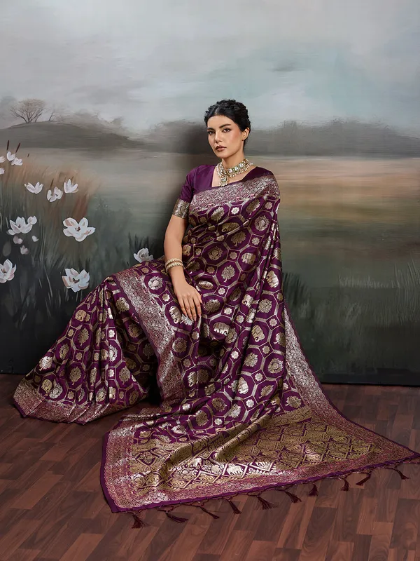 Multicolor_Kanjivaram_Silk_Elephant_Motif_Woven_Saree_For_Women