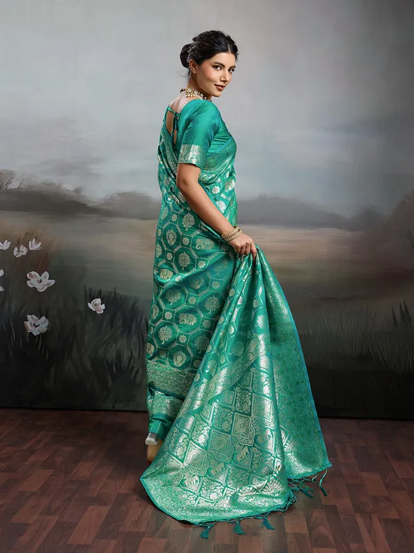Multicolor_Kanjivaram_Silk_Elephant_Motif_Saree_For_Women