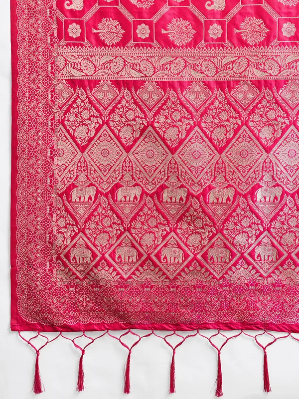 Multicolor_Kanjivaram_Silk_Elephant_Motif_Zari_Woven_Saree_For_Women