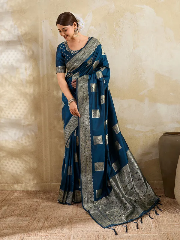 Navy_Blue_Banarasi_Soft_Silk_Woven_Ethnic_Saree_For_Women