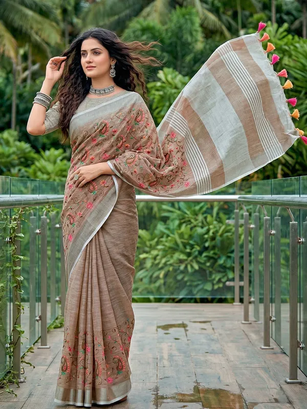 Sea_Green_Linen_Embroidered_Tassel_Pallu_Saree_For_Women