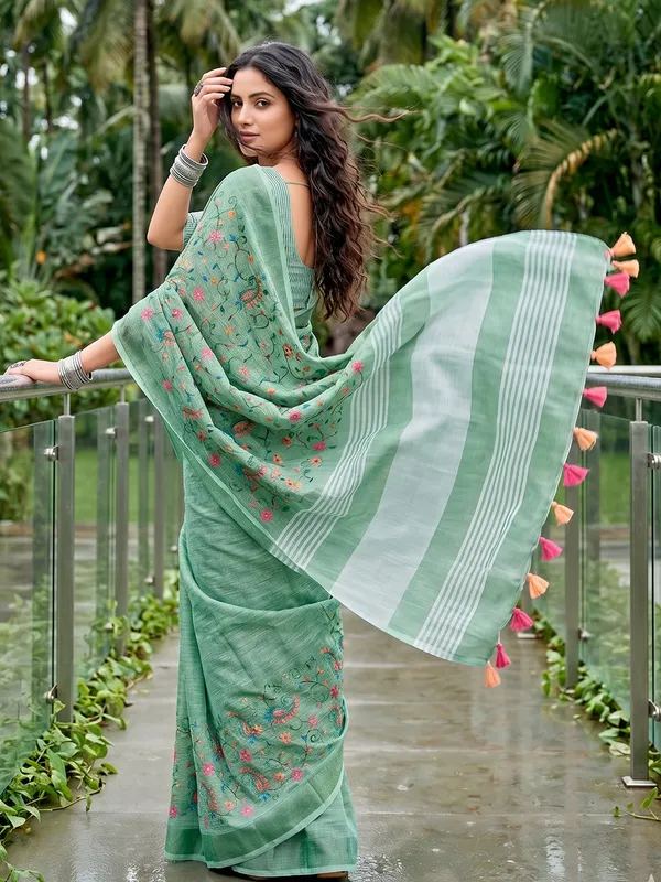 Multicolor_Linen_Embroidered_Tassel_Pallu_Saree_For_Women