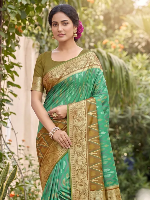 Green_Pochampalli_Silk_Ikat_Woven_Saree_For_Women