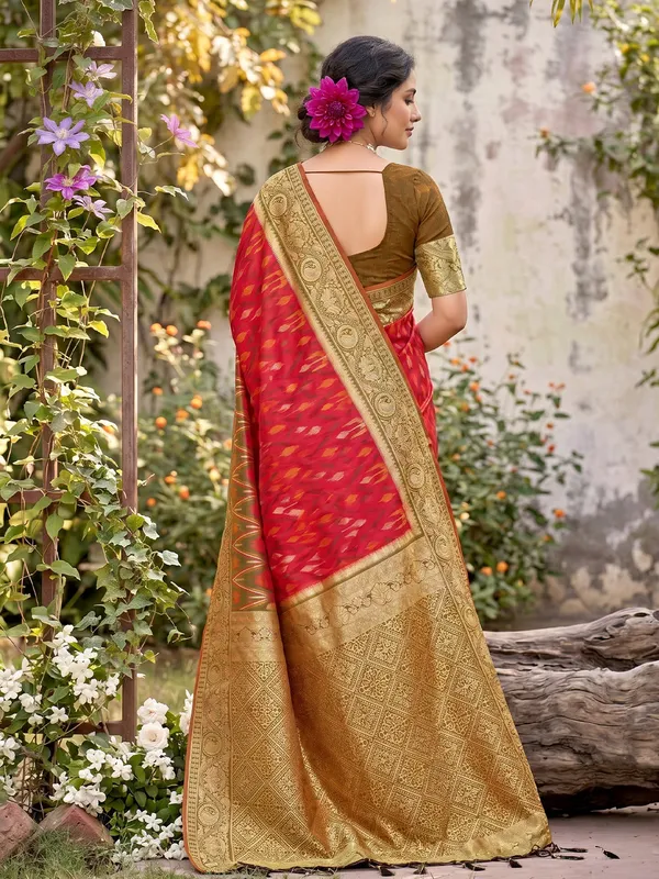 Red_Silk_Pochampalli_Ikkat_Saree_For_Women