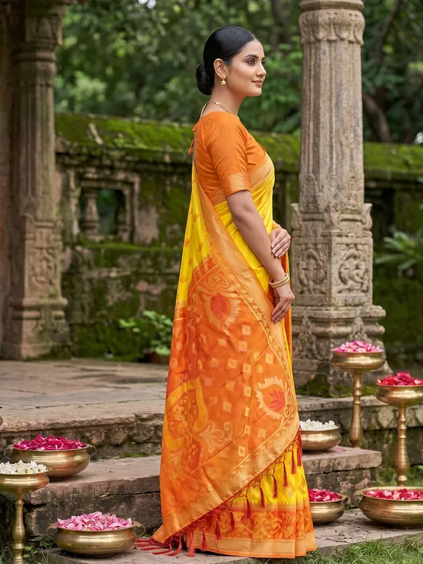 Rama_Green_Silk_Pochampalli_Ikkat_Saree_For_Women