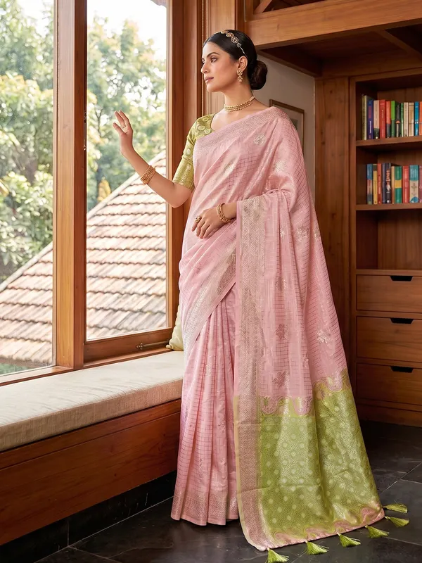Peach_Mehendi_Green_Cotton_Silk_Festive_Saree_For_Women