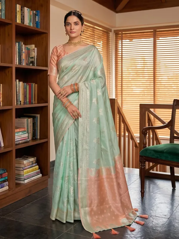 Light_Green_Pink_Cotton_Silk_Festive_Saree_For_Women
