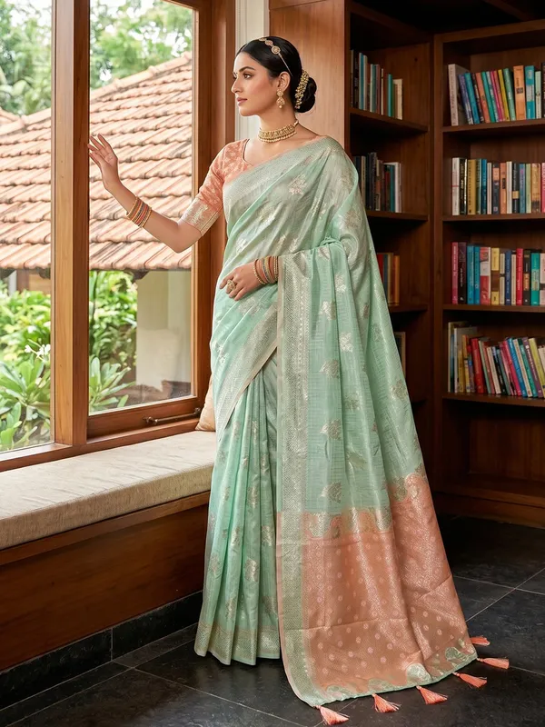 Light_Green_Pink_Cotton_Silk_Festive_Saree_For_Women