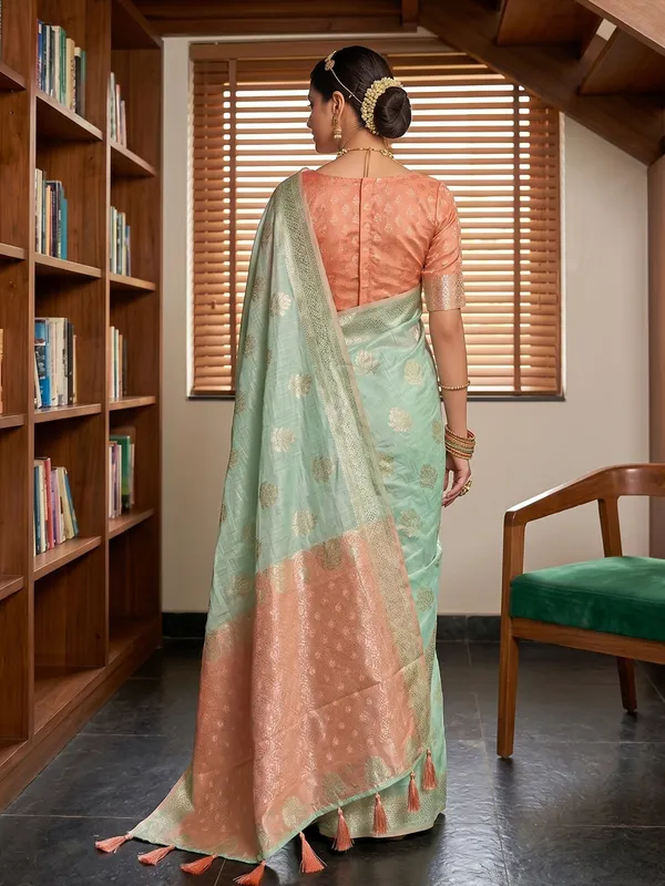 Light_Green_Pink_Cotton_Silk_Festive_Saree_For_Women