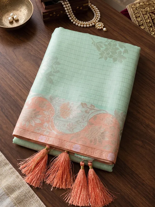 Light_Green_Pink_Cotton_Silk_Festive_Saree_For_Women