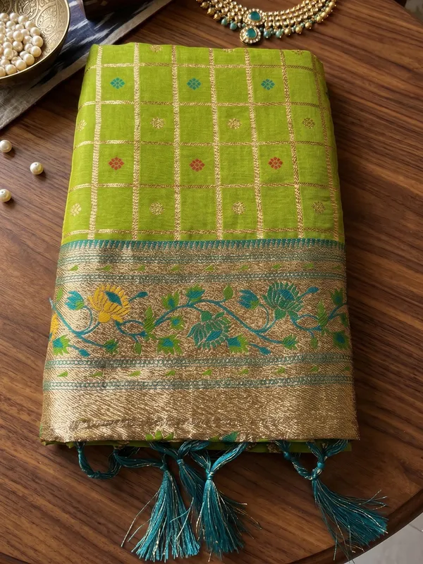 Lime_Green_Banarasi_Silk_Zari_Work_Contrast_Blouse_Saree_For_Women