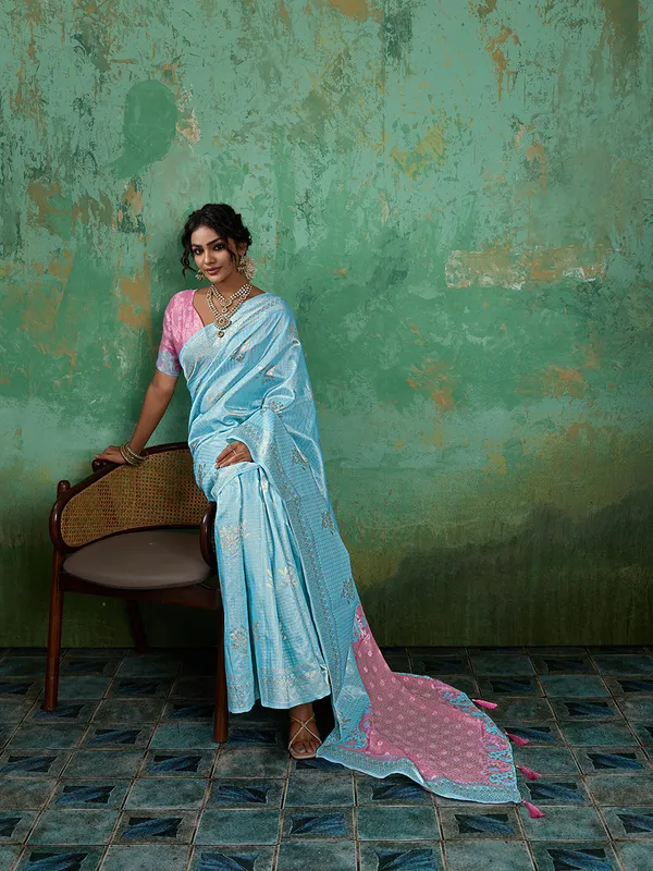 Sky_Blue_Pink_Cotton_Silk_Saree_For_Women