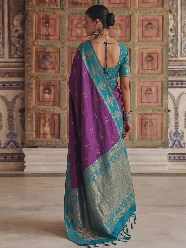 Blue_Banarasi_Soft_Silk_Festive_Saree_For_Women