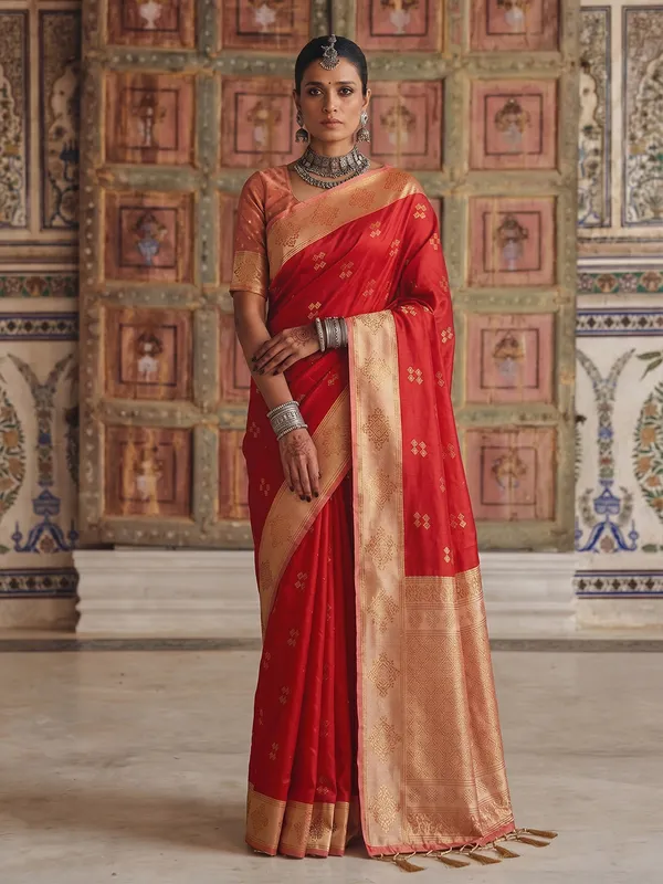 Red_Banarasi_Soft_Silk_Zari_Border_Woven_Saree_For_Women