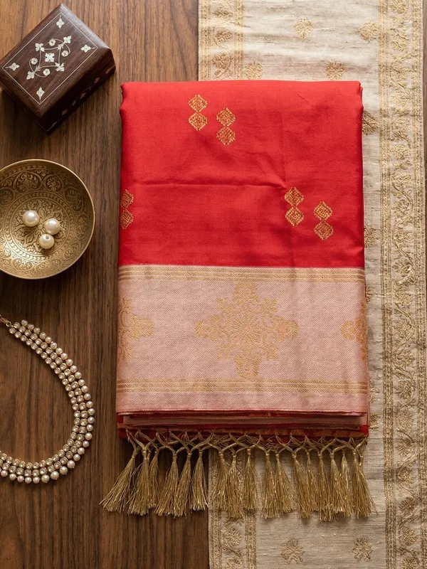 Red_Banarasi_Soft_Silk_Zari_Border_Woven_Saree_For_Women