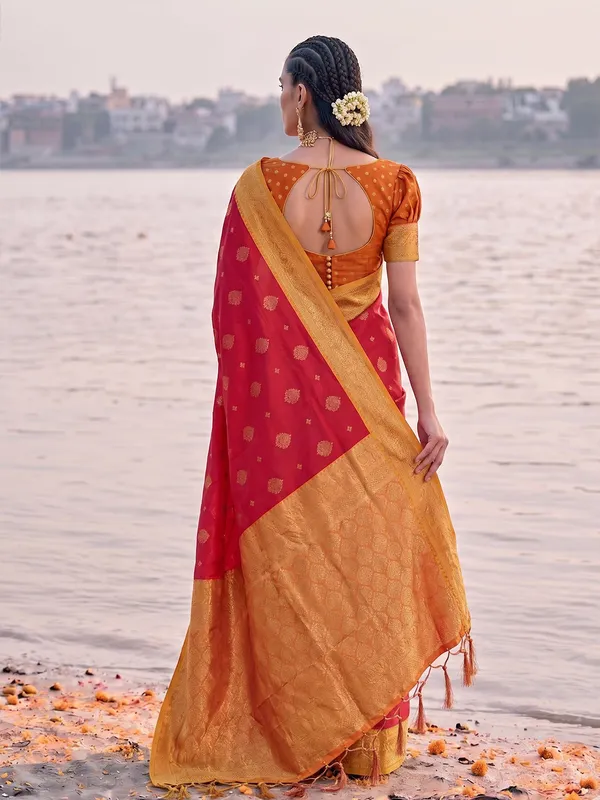 Rama_Green_Banarasi_Silk_Festive_Saree_For_Women