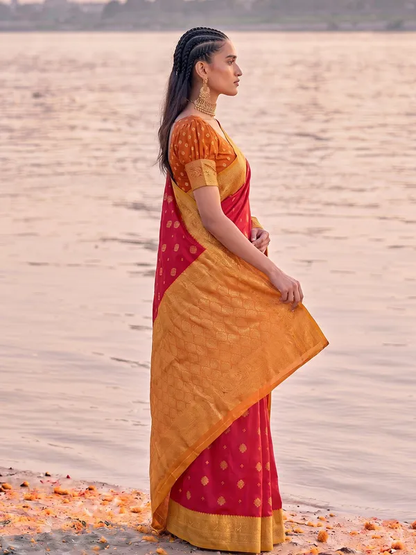 Rama_Green_Banarasi_Silk_Festive_Saree_For_Women