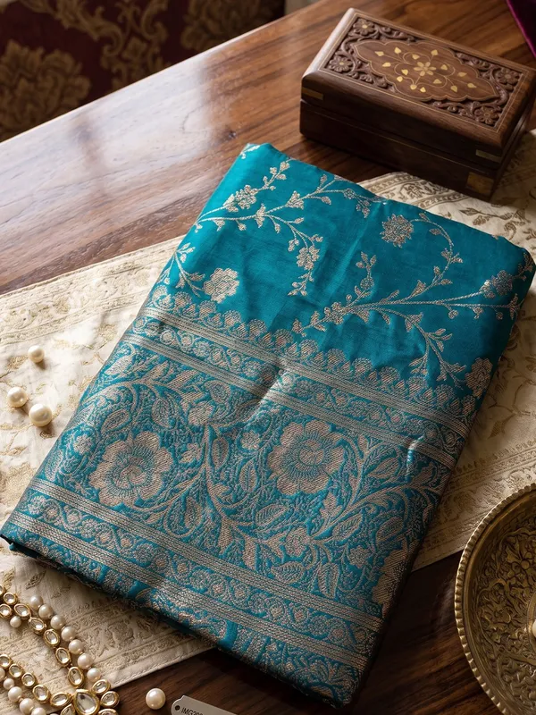 Teal_Blue_Soft_Silk_Woven_Saree_For_Women