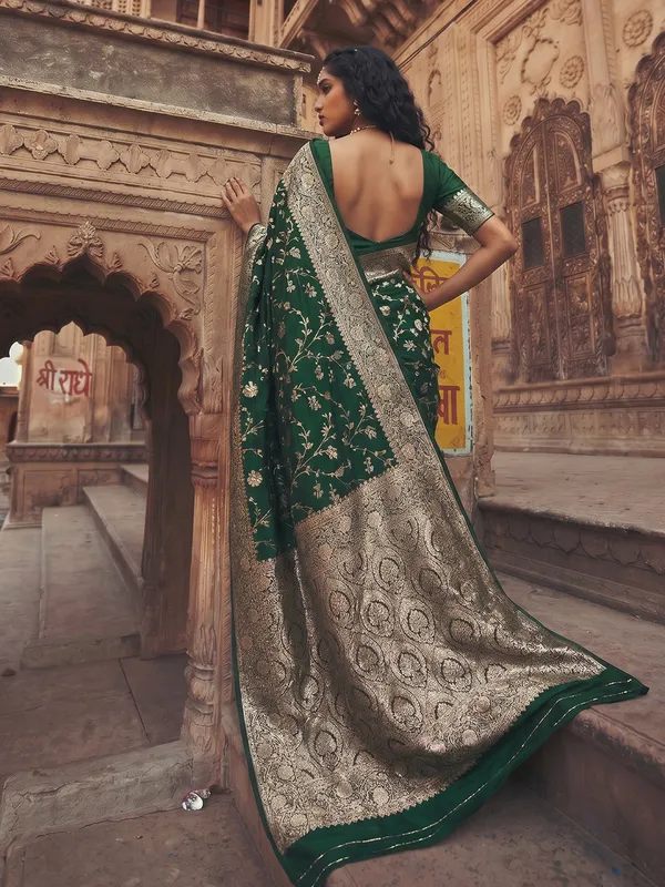 Dark_Green_Soft_Silk_Saree_For_Women
