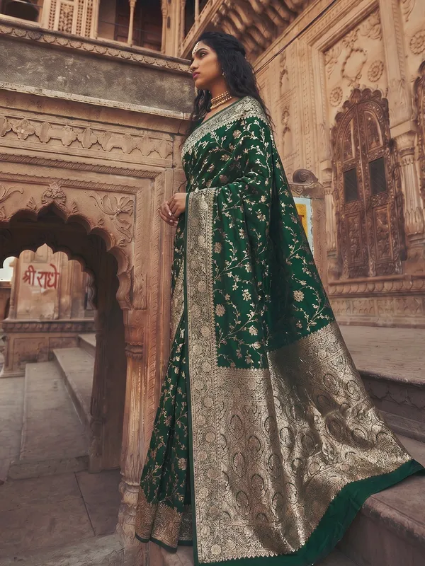 Dark_Green_Soft_Silk_Saree_For_Women