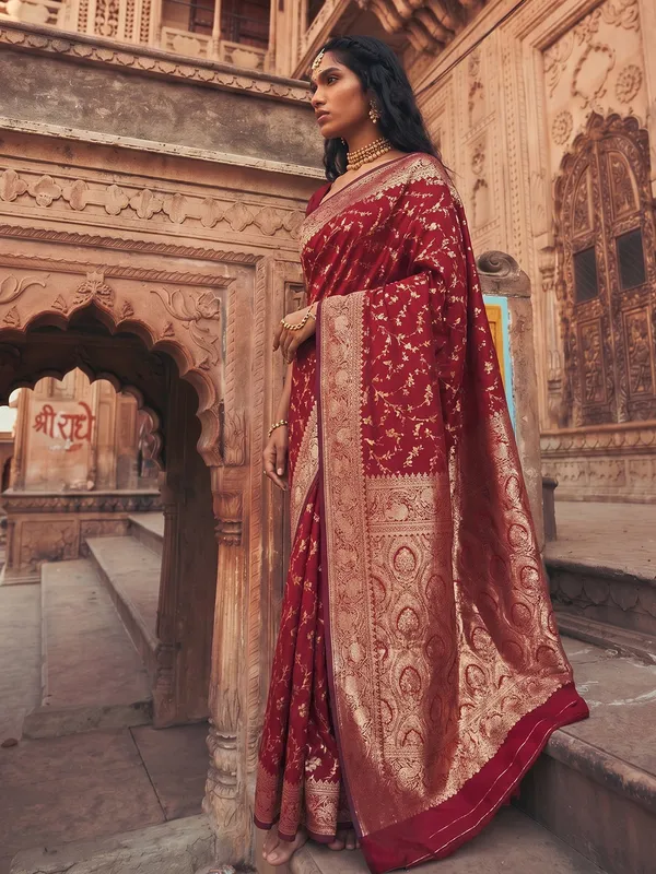 Maroon_Soft_Silk_Traditional_Festive_Saree_For_Women