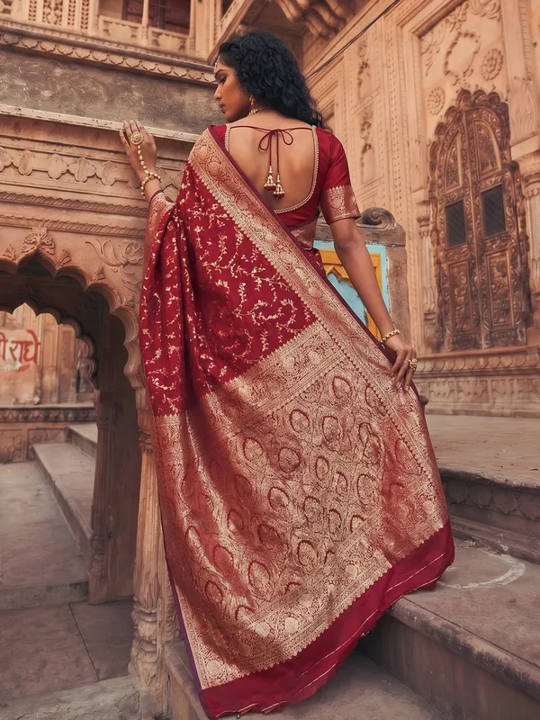 Maroon_Soft_Silk_Traditional_Festive_Saree_For_Women