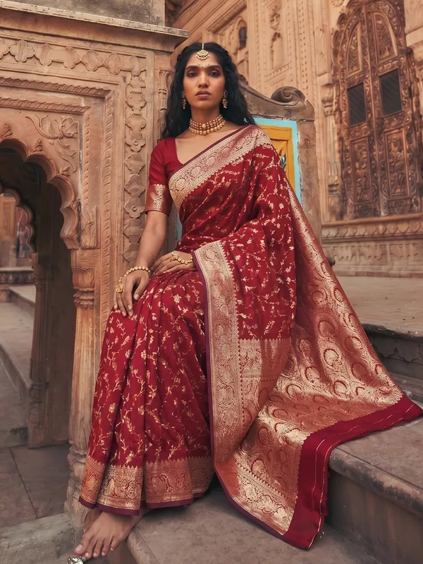 Maroon_Soft_Silk_Traditional_Festive_Saree_For_Women