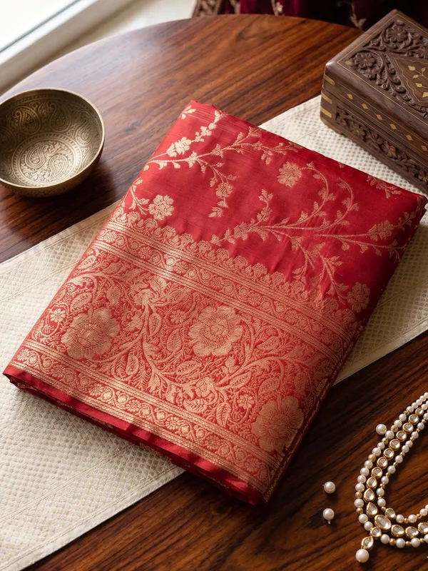 Maroon_Soft_Silk_Traditional_Festive_Saree_For_Women