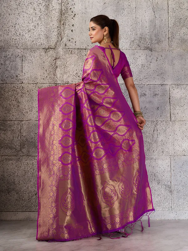 Rani_Pink_Banarasi_Silk_Woven_Saree_For_Women