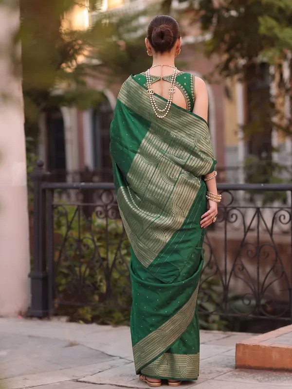 Green_Art_Silk_Festive_Ethnic_Saree_For_Women