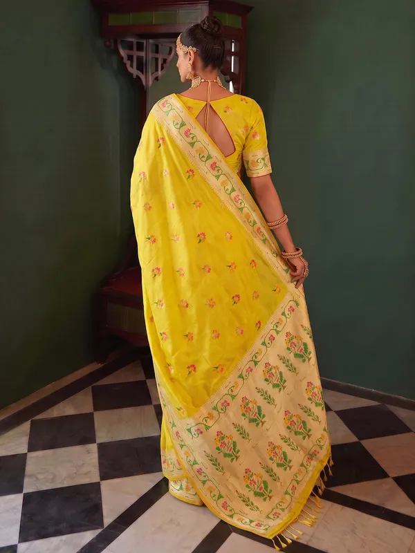 Mustard_Tissue_Silk_Metallic_Sheen_Woven_Saree_For_Women