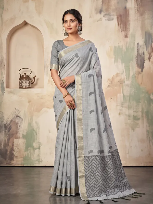 Grey_Linen_Geometric_Woven_Saree_For_Women