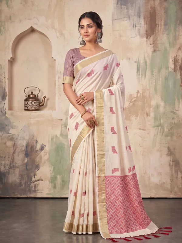 Off_White_Linen_Geometric_Saree_For_Women