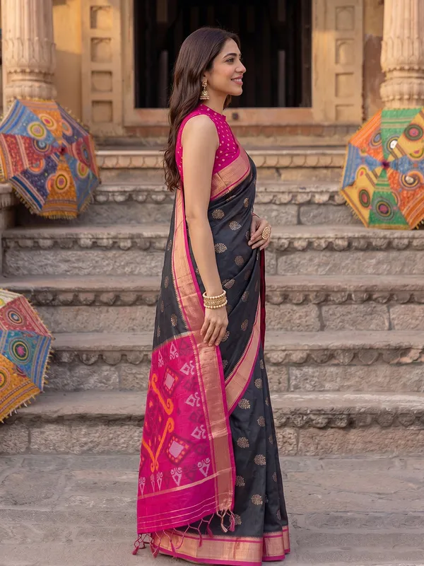 Black_Rani_Pink_Soft_Silk_Woven_Saree_For_Women
