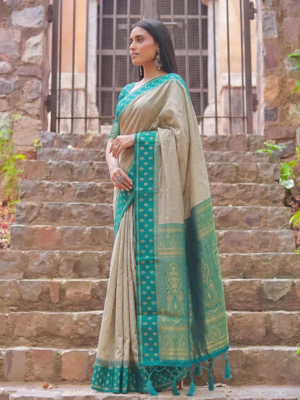 Beige_Teal_Green_Cotton_Woven_Saree_For_Women