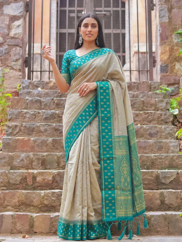 Beige_Teal_Green_Cotton_Woven_Saree_For_Women