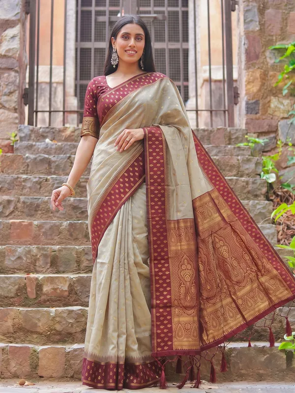 Beige_Maroon_Cotton_Saree_For_Women