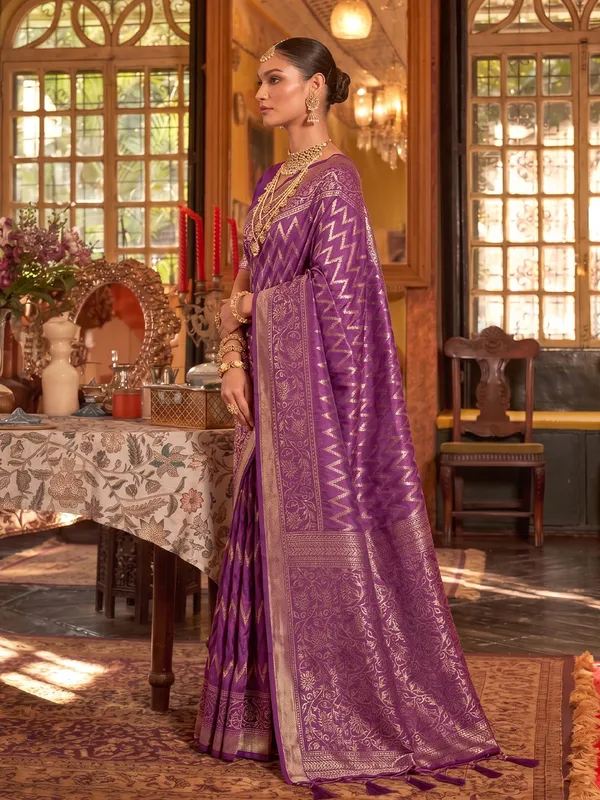 Regal_Purple_Banarasi_Silk_Zari_Chevron_Woven_Saree_For_Women