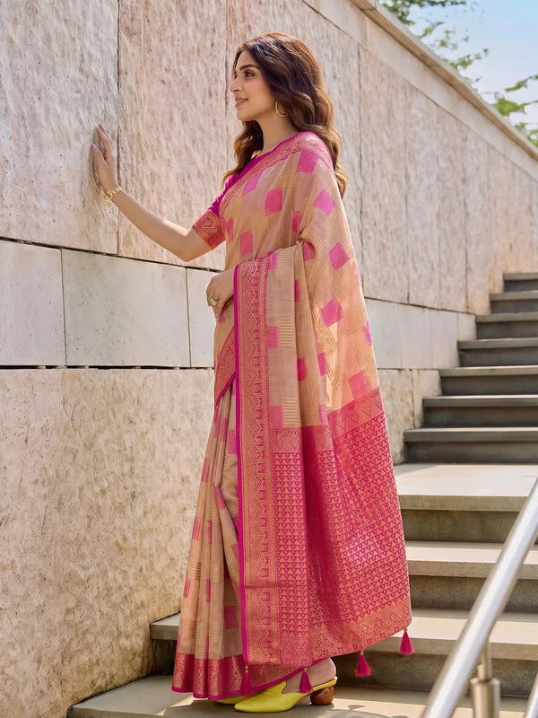 Beige_Pink_Pure_Cotton_Woven_Saree_For_Women